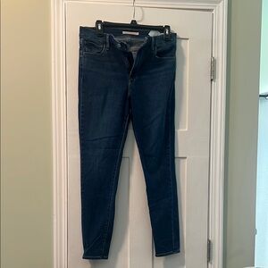 Women's LEVI Blue Jeans - Size 8 NEW